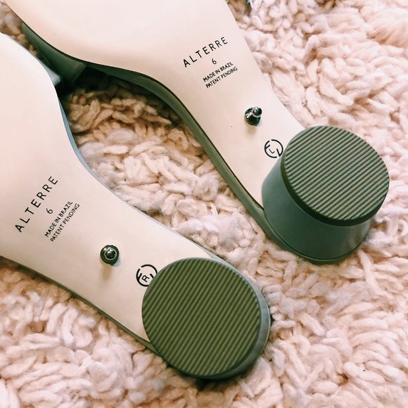 Alterre Mist Grey Sandal w/ Interchangeable Strap - Picture 11 of 15